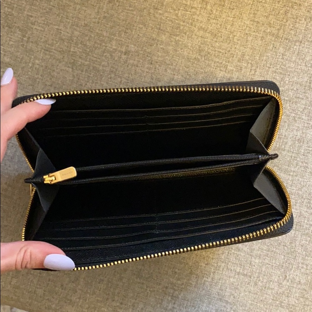 Coach Leather Wallet Excellent Condition - Picture 6 of 8
